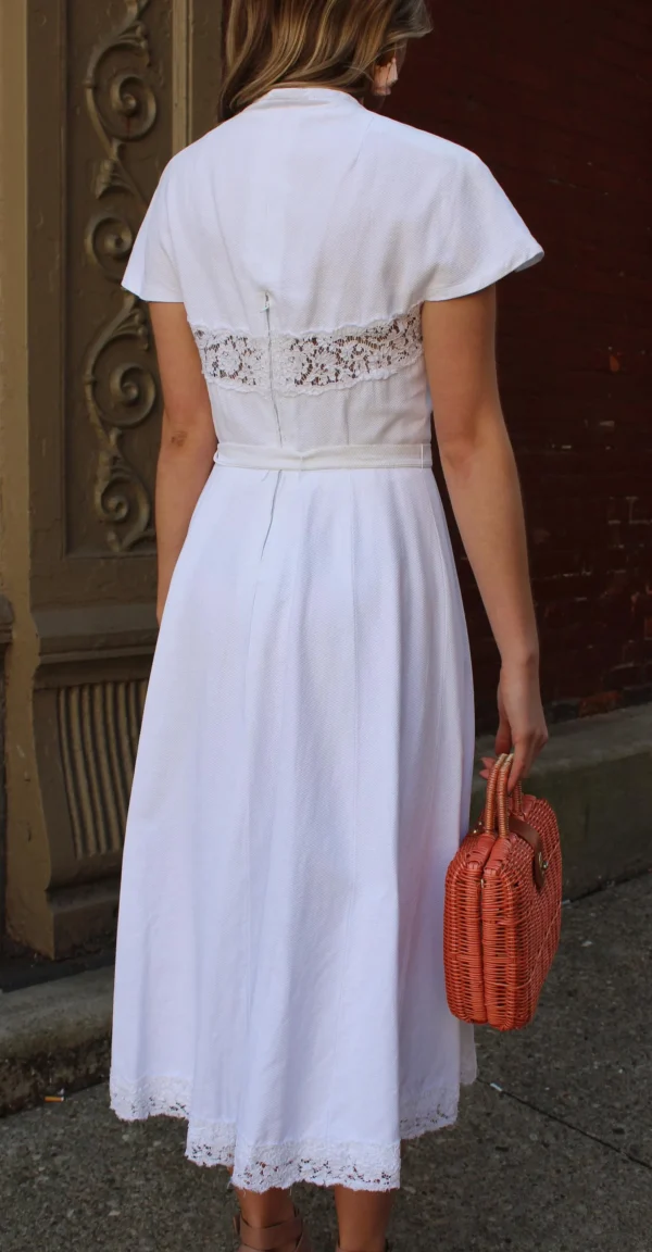 1950s Nettie Rosenstein White Swing Dress - Image 4