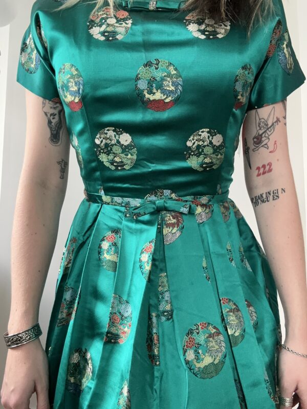 1950s Chinese Brocade Fit n Flare Dress - Image 3